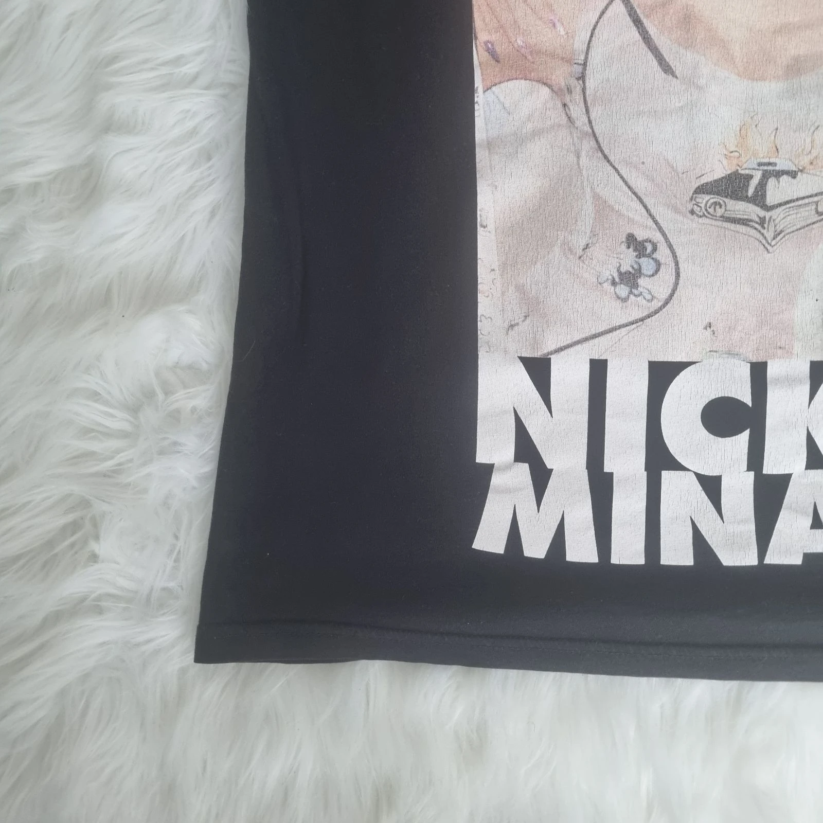 H&M DIVIDED Nicki Minaj Camiseta Gráfica – Negra con Peluca Rosa Gráfica – Talla S – photo 4